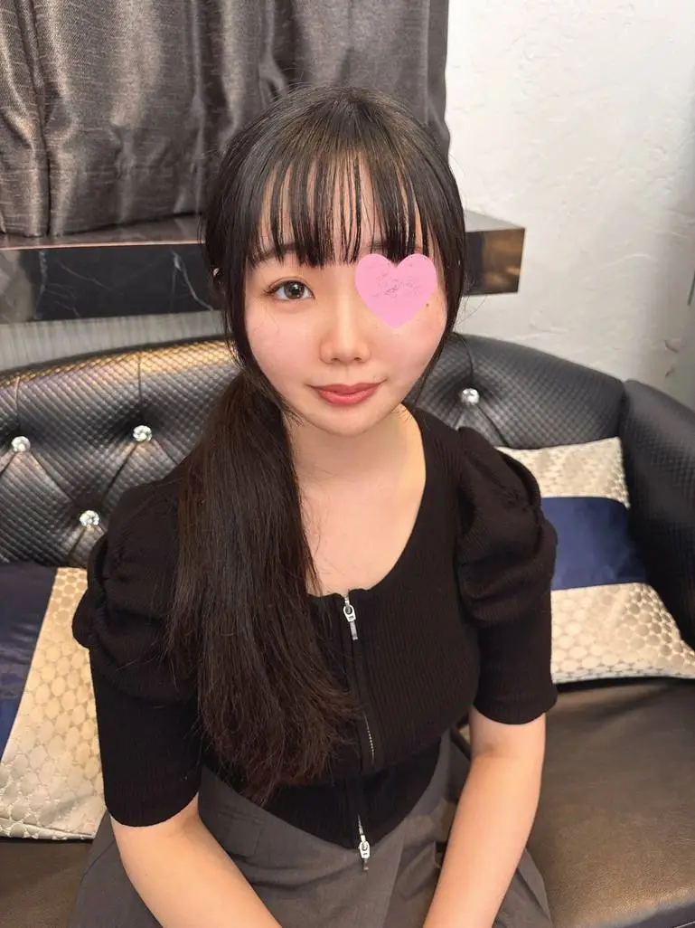 白で透明感のある肌と美尻で健康的な身體を開発初めての膣イキ連発！合計5體位の無.許.可.中出し濃厚エッチ
(HD1080P) (fc4572355)