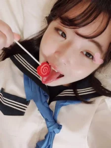 ューシーで美味しそうなカラダ…熱く濡れた18歳のワレメに極太チンポをぶち込む!!セーー服色情飼育係 – つぼみ18歳
(4K) (fc4550845)